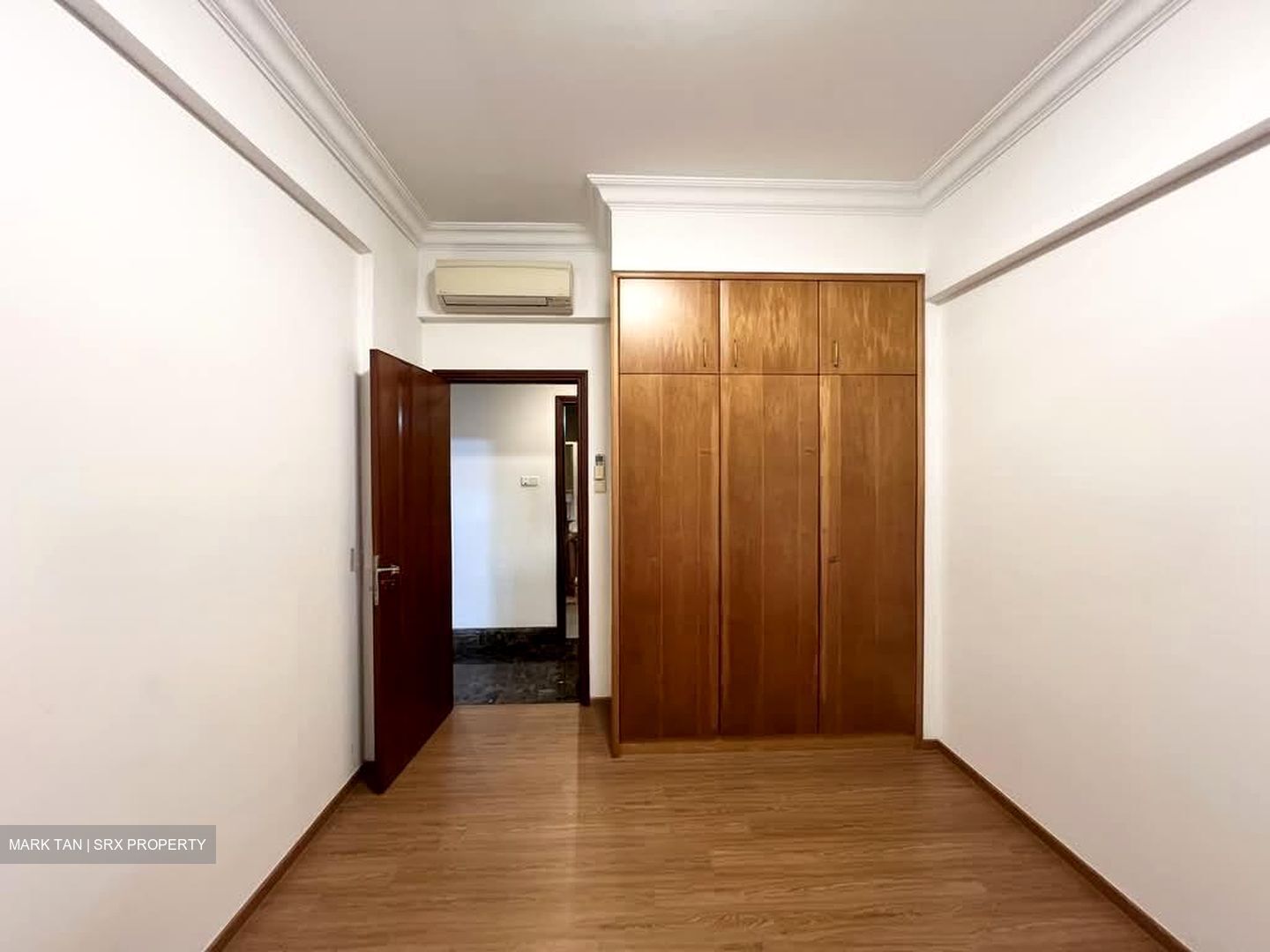 The Sterling (D21), Condominium #575379551